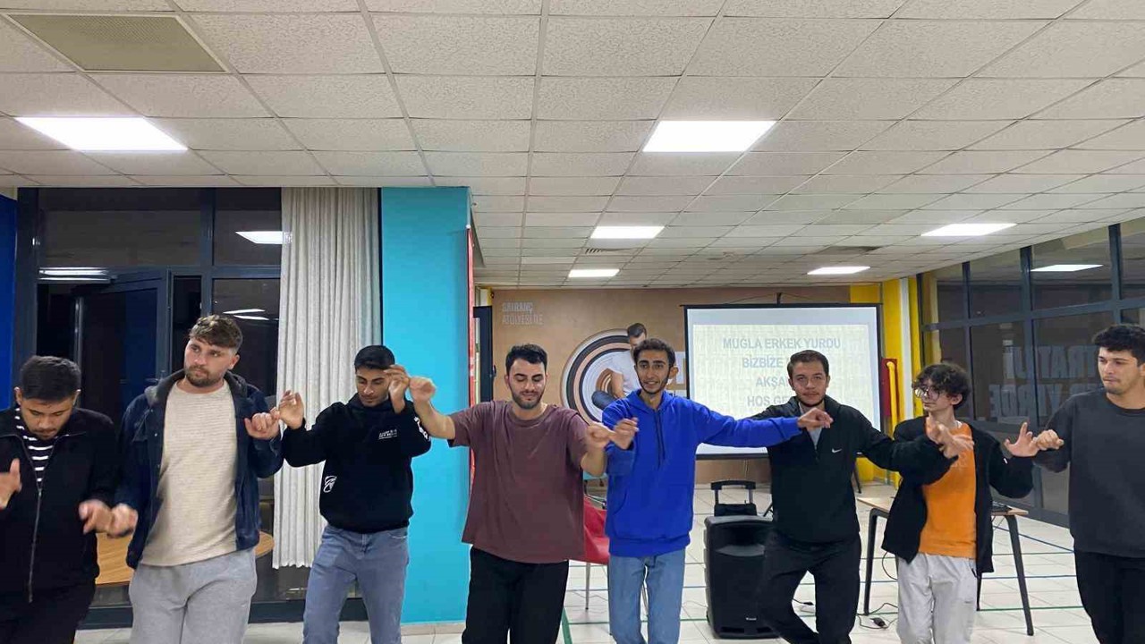 Muğla erkek öğrenci yurdunda "Biz Bize Moral Gecesi" ile akademik stres atıldı

