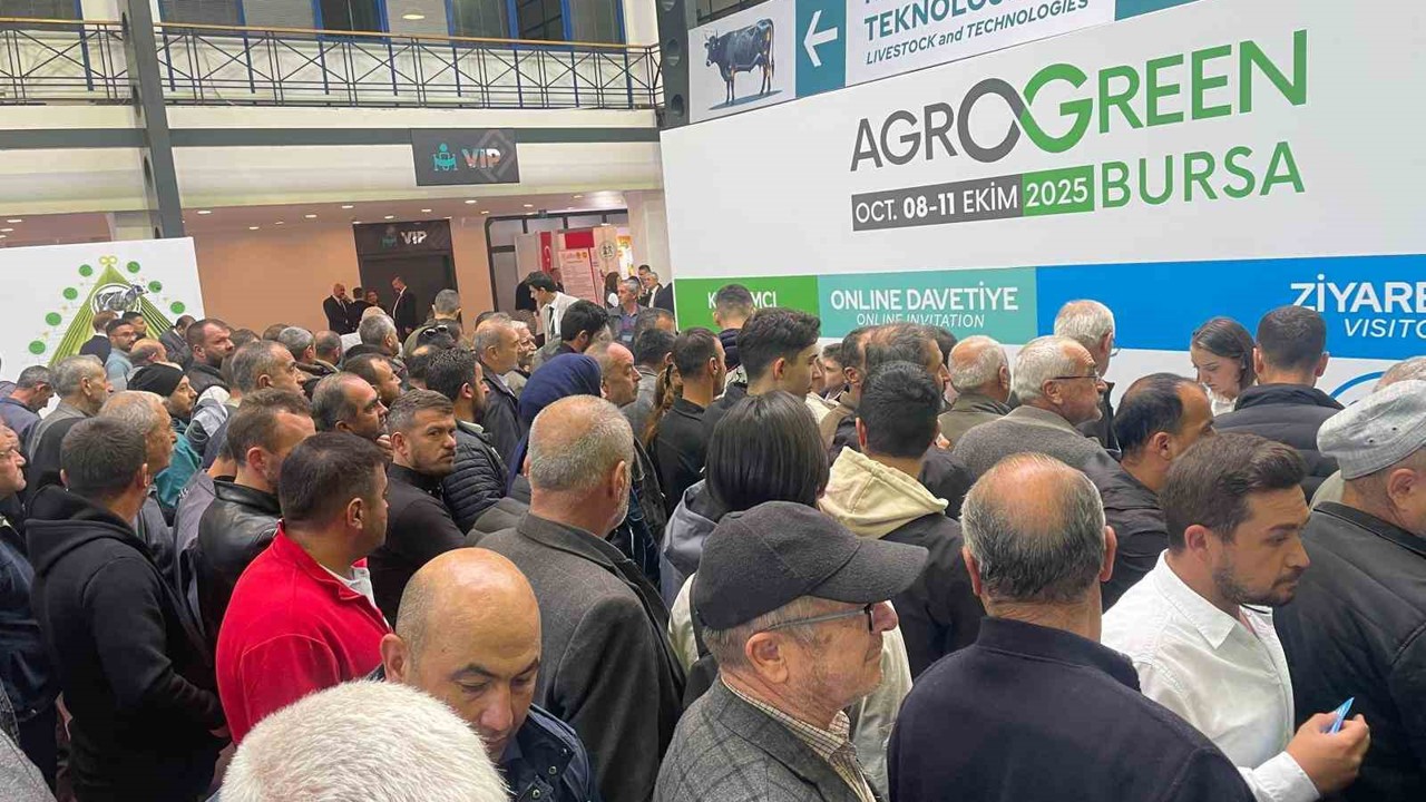 Bursa Tarım Fuarı çiftçilerin yoğun ilgisiyle açıldı
