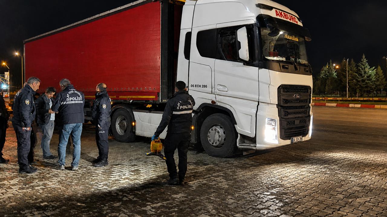 Darende’de Tırın Çarptığı Yaya Hayatını Kaybetti