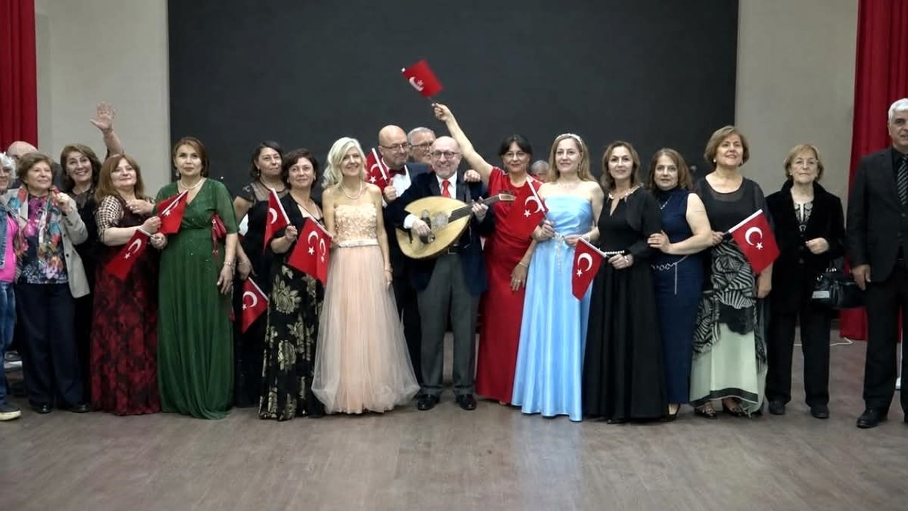 Şef Suat Yıldırım Ve Öğrencilerinden 19 Mayıs Konseri