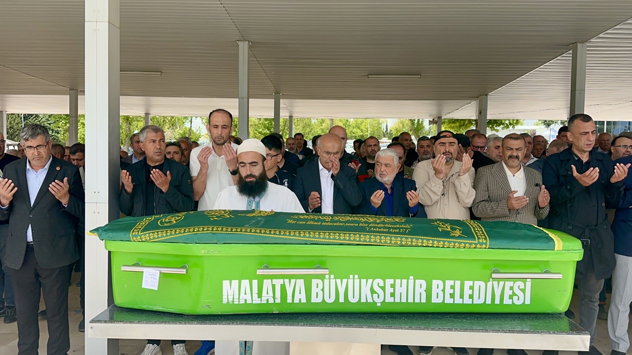 Gazeteci Berkman Dulcan’ın Vefat Eden Babası Son Yolculuğuna Uğurlandı