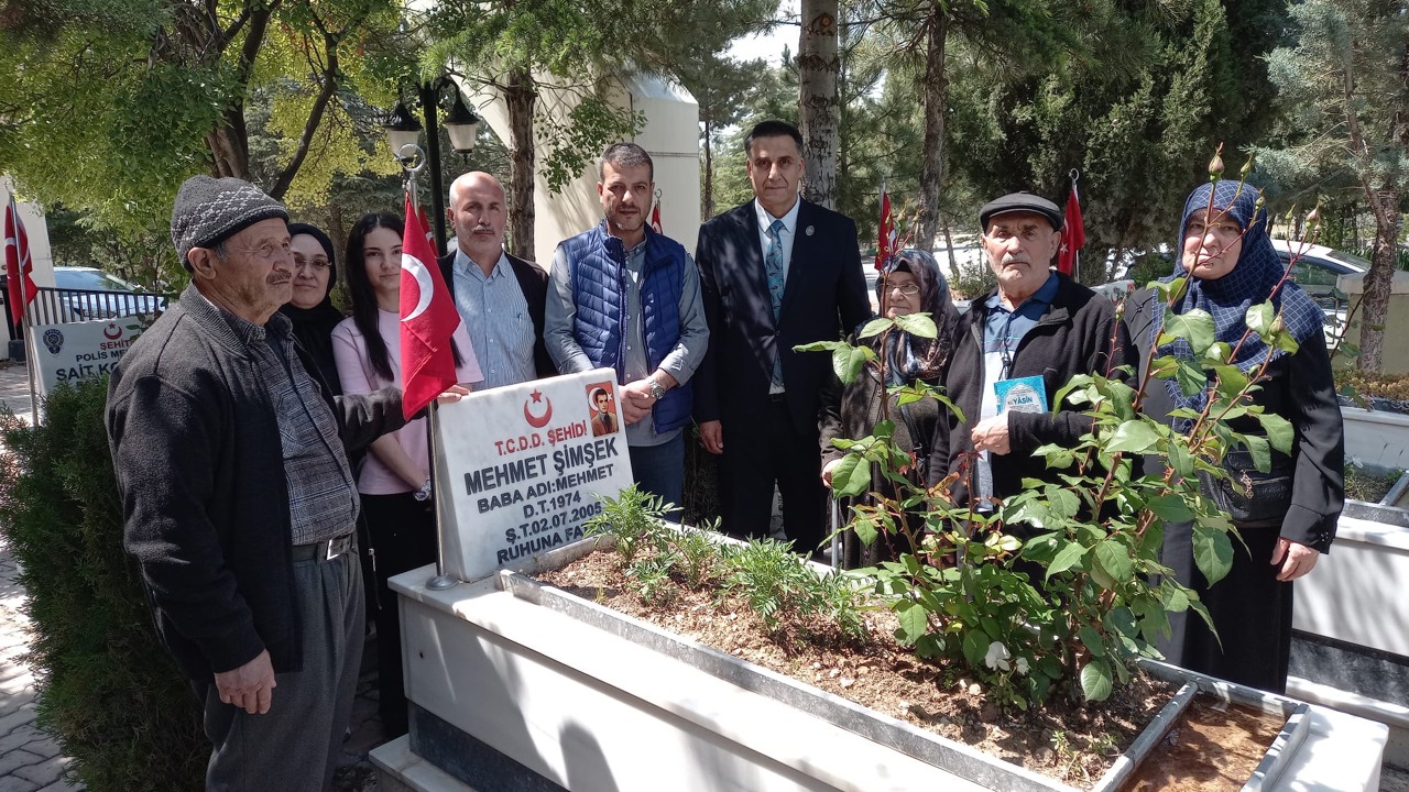 Şehitler Bayram Öncesi Dualarla Anıldı