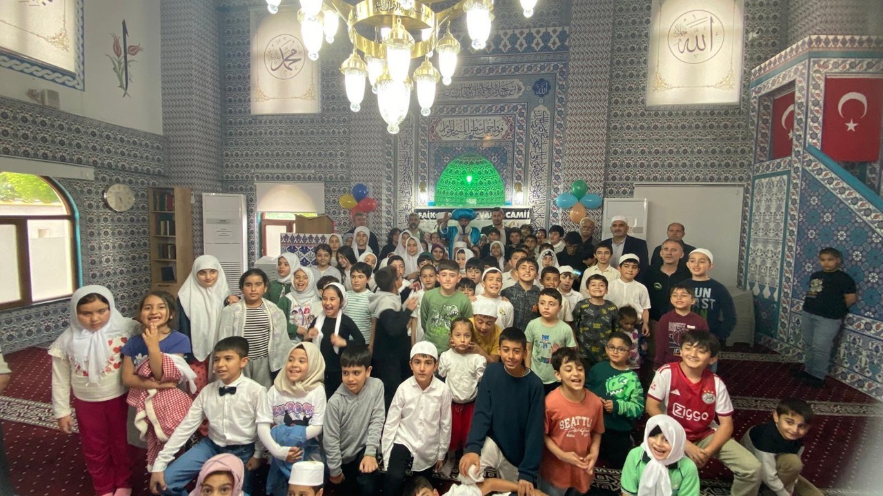 Çocukların Neşesi Nasreddin Hoca İle Buluştu