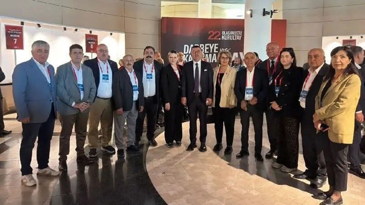 CHP’li Delegelerden Olağanüstü Kurultay İçin İmza