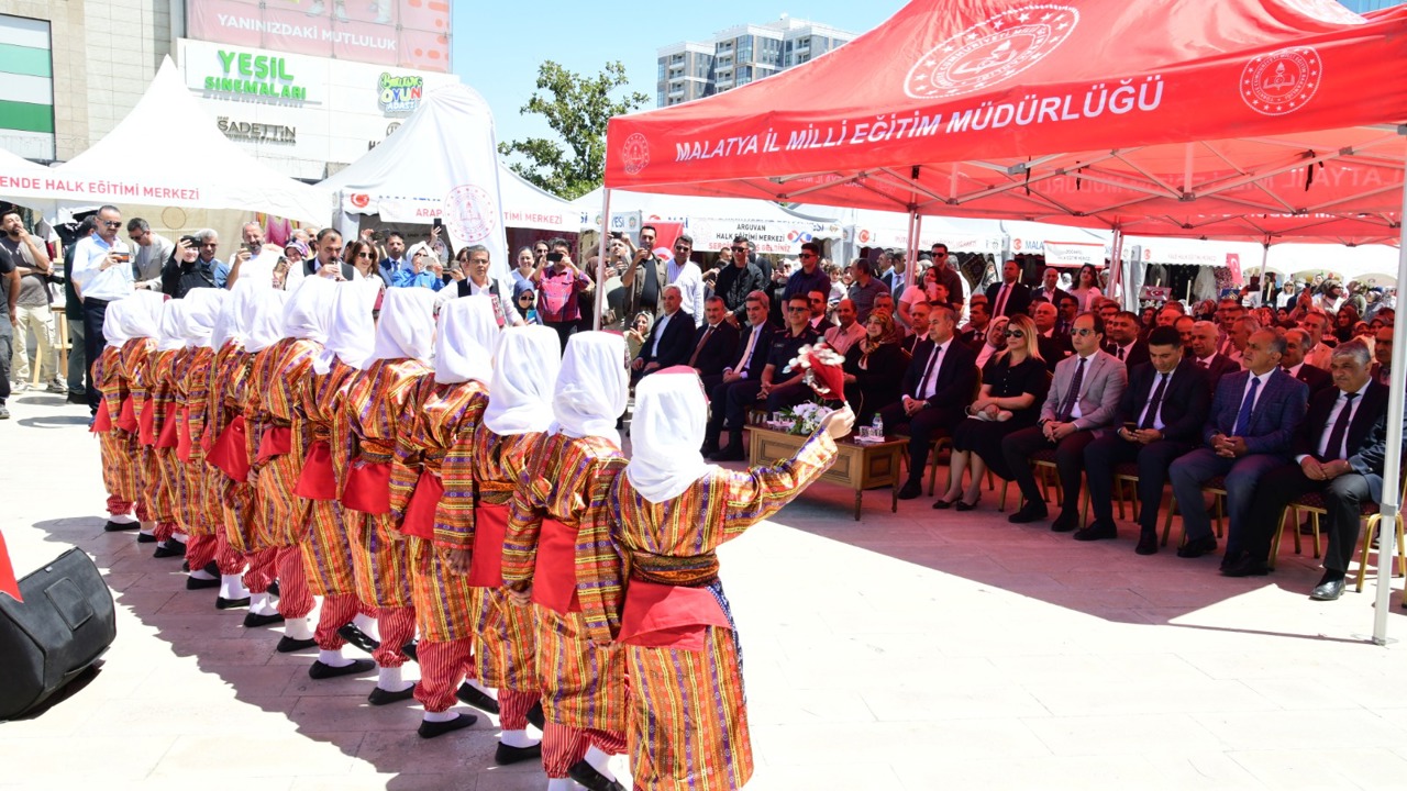 Hayat Boyu Öğrenme Haftası Şenlikleri Başladı