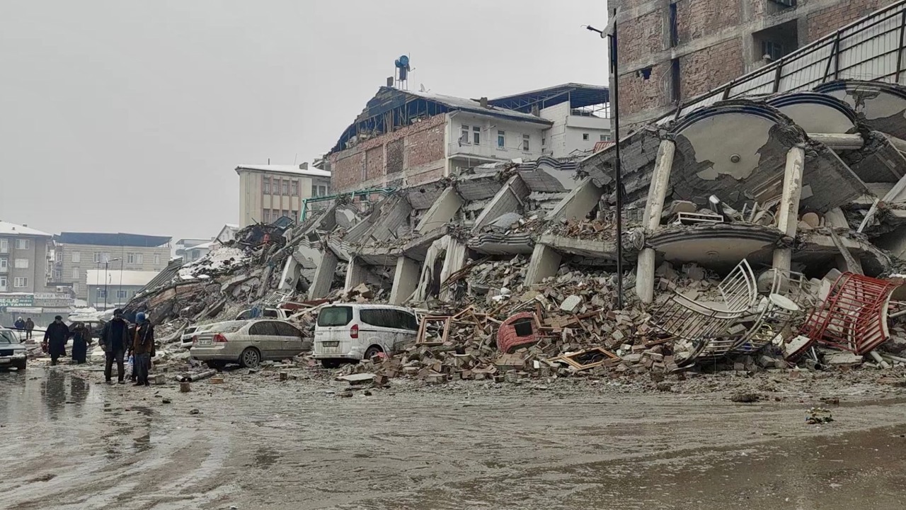 Malatya’da 6 Şubat depremlerinde yıkılan ve 19 kişinin yaşamını yitirdiği Ermeç 