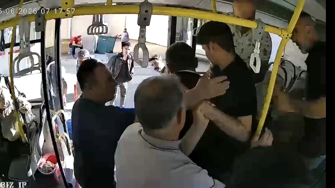 Malatya’da sefer halindeki belediye otobüsünde epilepsi nöbeti geçiren yolcu, şo