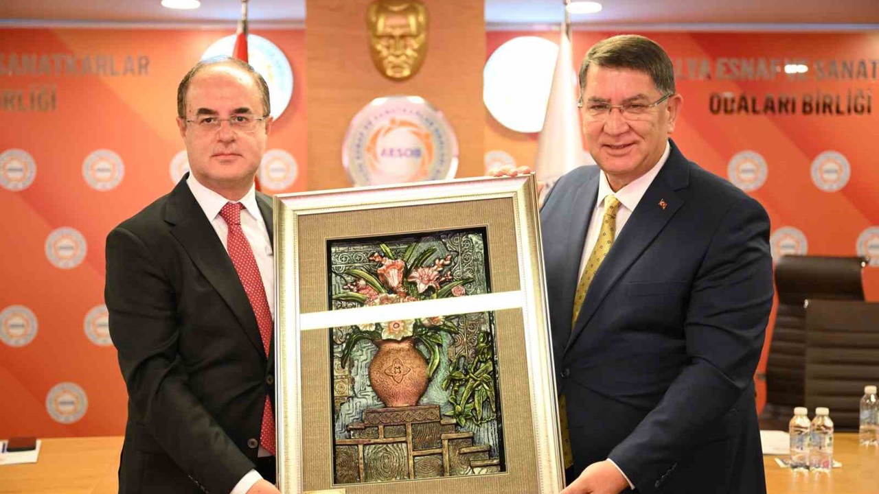 AESOB Başkanı Dere: "Esnafın gelişimini ve sürdürülebilirliğini desteklemeye devam ediyoruz"
