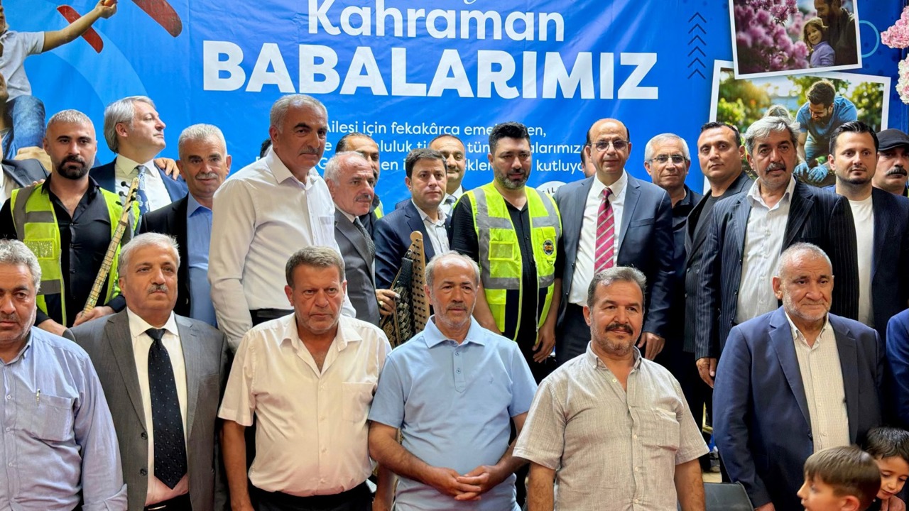 Yeşilyurt’ta Muhtarlar Babalar Günü’nde Bir Araya Geldi