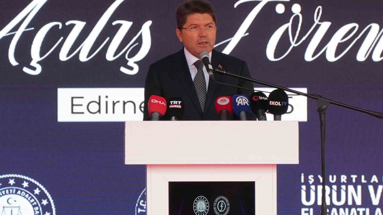 Adalet Bakanı Tunç: "Selimiye’nin gölgesinden İsrail’i lanetliyorum"
