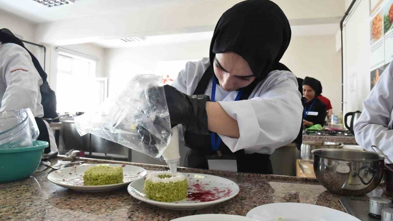 Gastronomi Lisesi gençleri bekliyor
