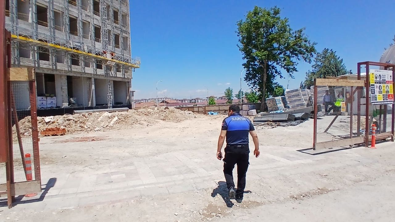 YKS Gününde Battalgazi Zabıtası Sahadaydı