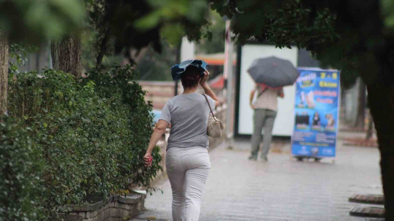 Aydın’da sağanak yağış etkili oldu
