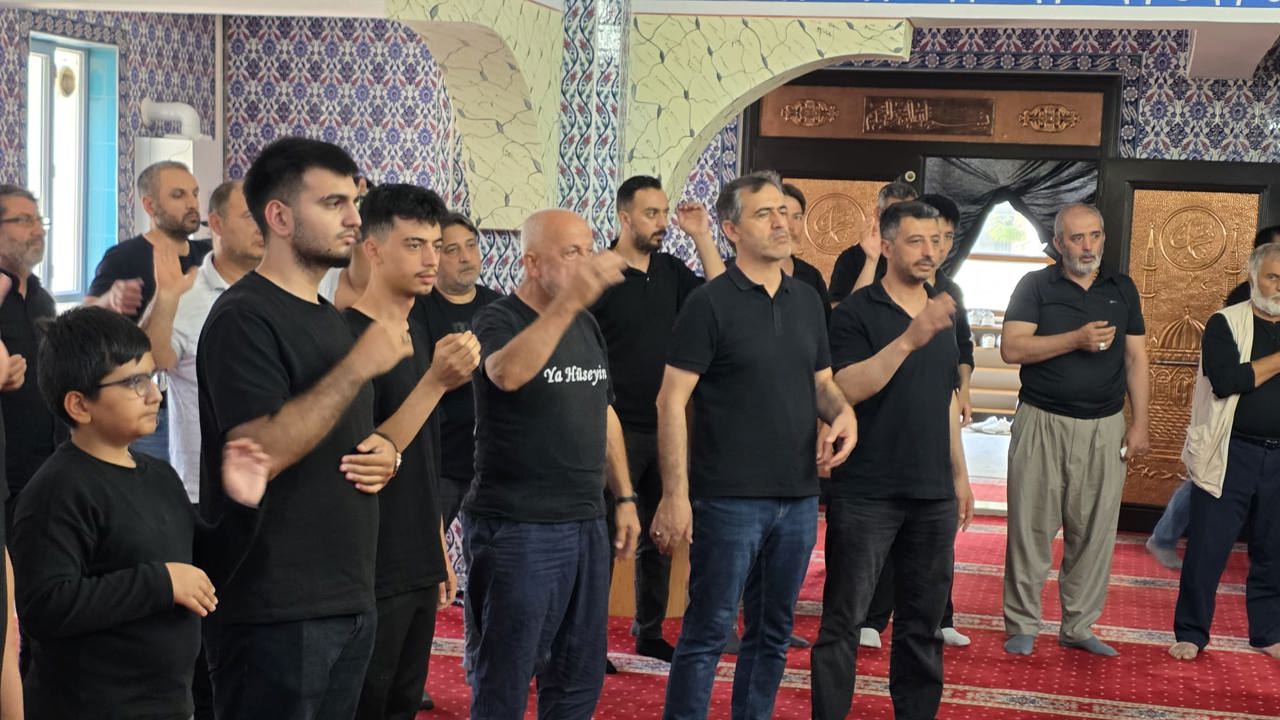 Malatya'da Aşura Matem Merasimi Düzenlendi