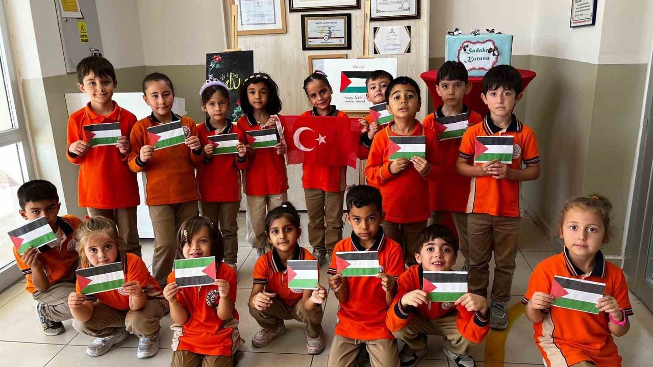 Darende’de ilkokul öğrencilerinden Gazze ve Filistin’e anlamlı destek
