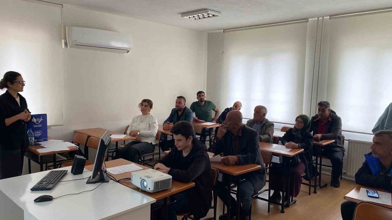 Büyükşehir’de tarımsal eğitimler sürüyor
