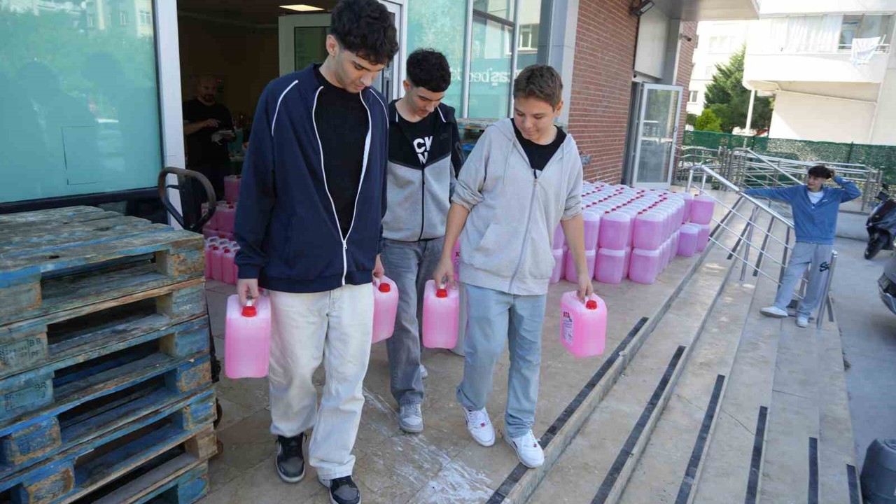 ’Fabrika gibi lise’ye 150 ton temizlik malzemesi siparişi
