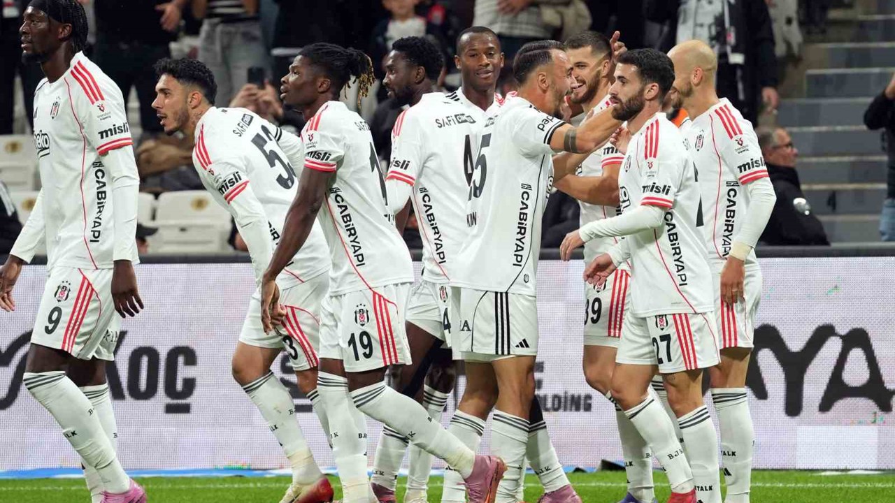 Beşiktaş evinde kayıpsız devam ediyor
