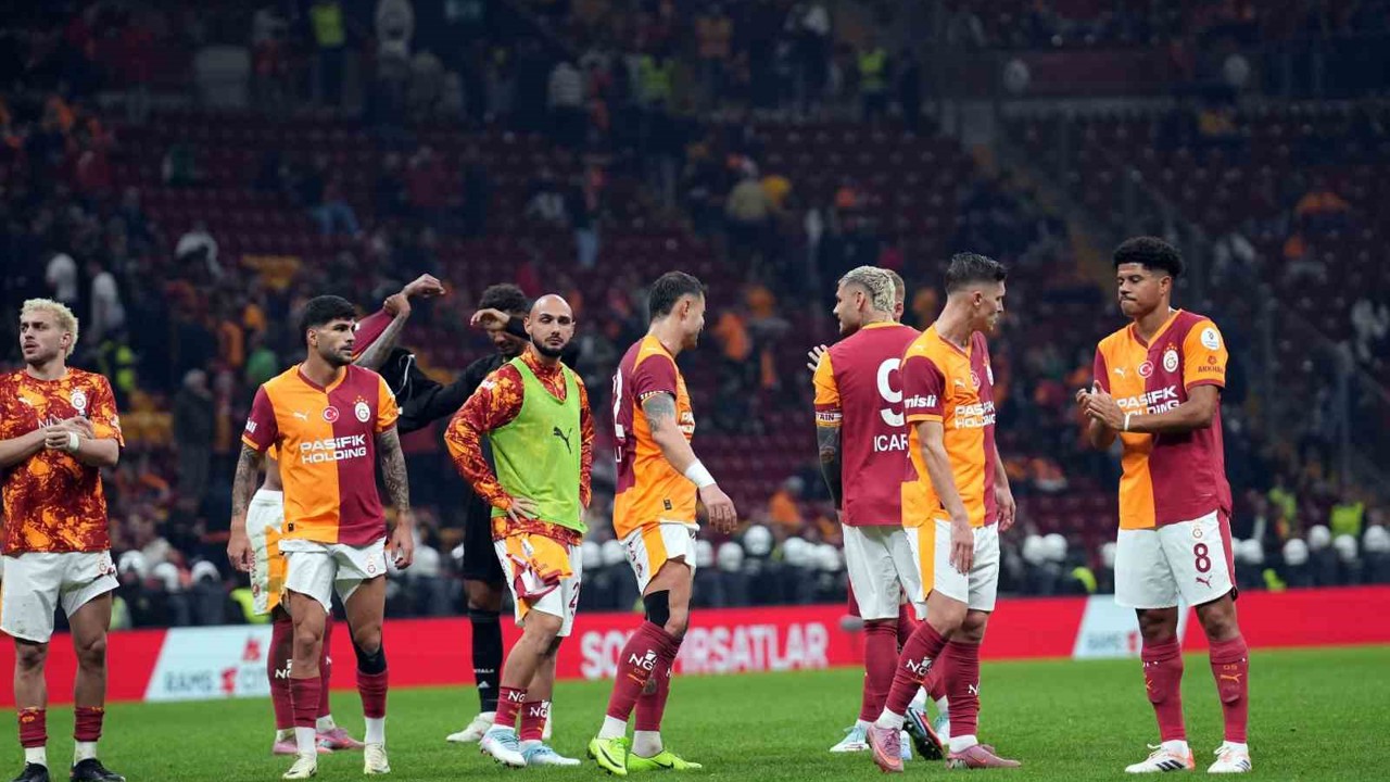 Galatasaray, Beşiktaş derbilerindeki 500. golünü attı
