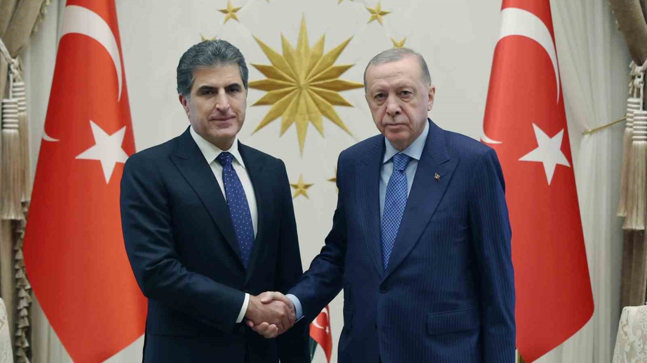 Cumhurbaşkanı Erdoğan, Irak Kürt Bölgesel Yönetimi Başkanı Barzani’yi kabul etti.
