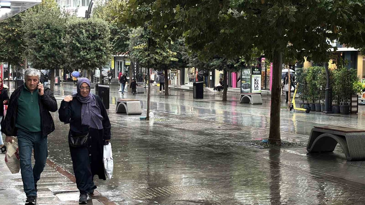 Bolu’da yağmur etkili oldu
