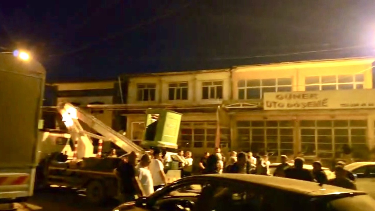 Sanayide Esnaf Elektrik Kesintisine Karşı İş Yerlerinde Nöbette