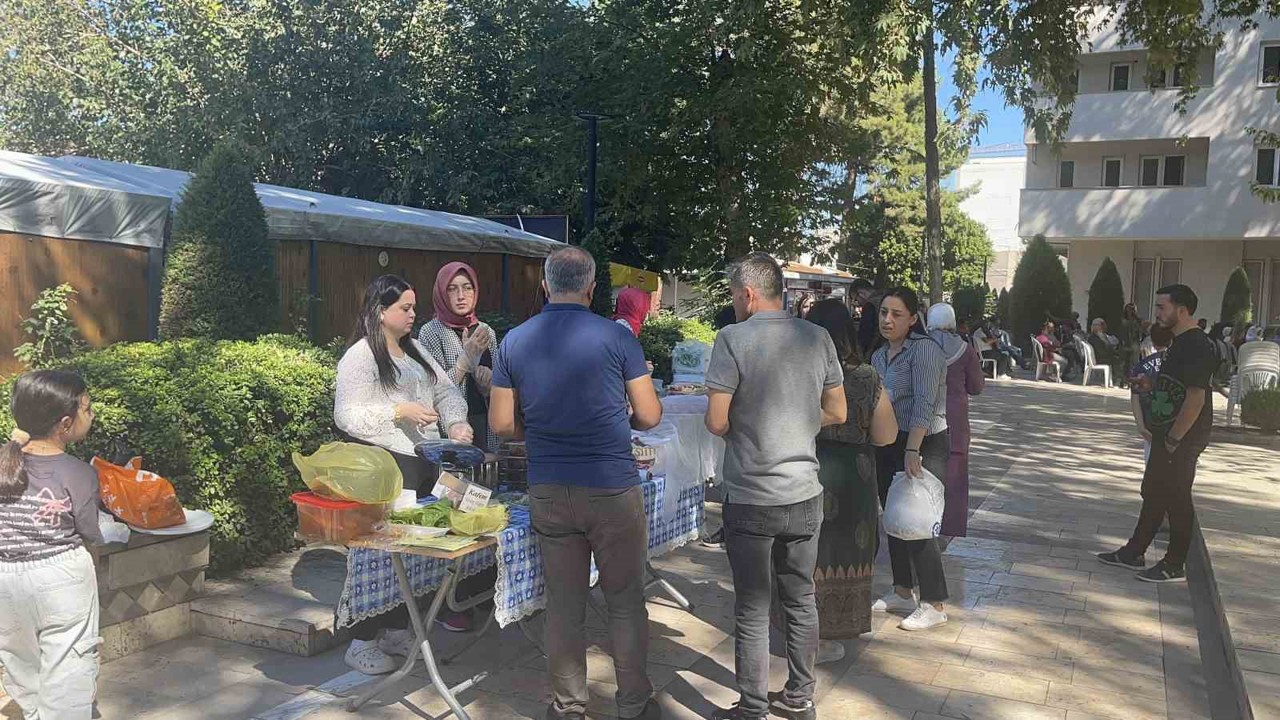 Osmaniye’de Akdeniz’in ruhu sanatla buluştu
