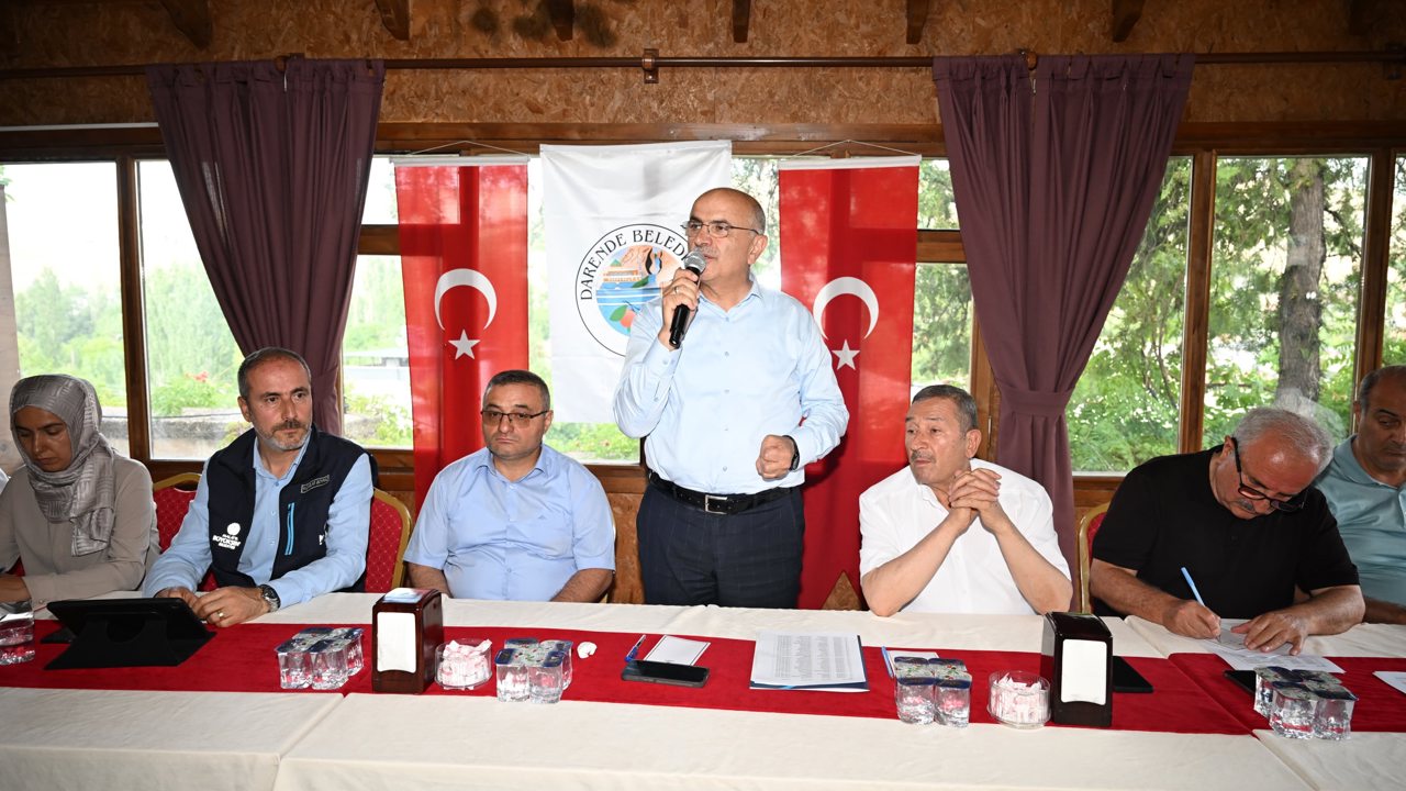 Başkan Er, Darende’de Muhtarların Taleplerini Dinledi
