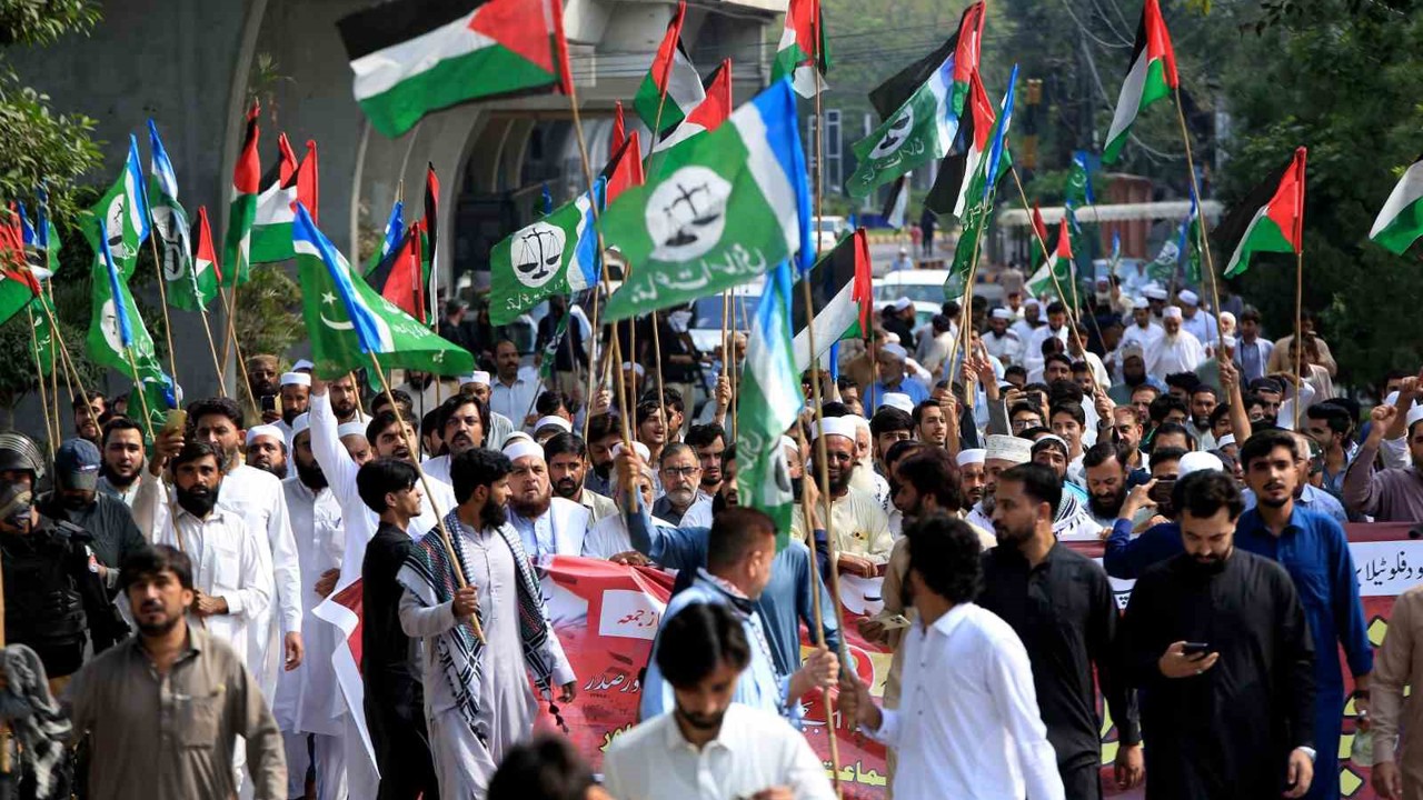 Pakistan’da İsrail’in Küresel Sumud Filosu’na müdahalesi protesto edildi
