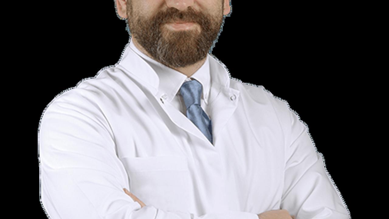 Genel Cerrahi Uzmanı Tolga Hüner: "20 yaş üstündeki her kadın kendi meme muayenesini yapmalı"
