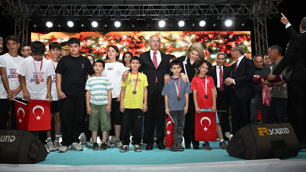 Malatya’da 15 Temmuz’un 10. Yılında Demokrasi Nöbeti