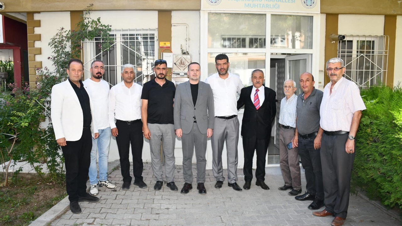 MAGİNDER Başkanı Salih Karademir, Paşaköşkü Mahallesi Muhtarı Mehmet Yılmaz’a ha