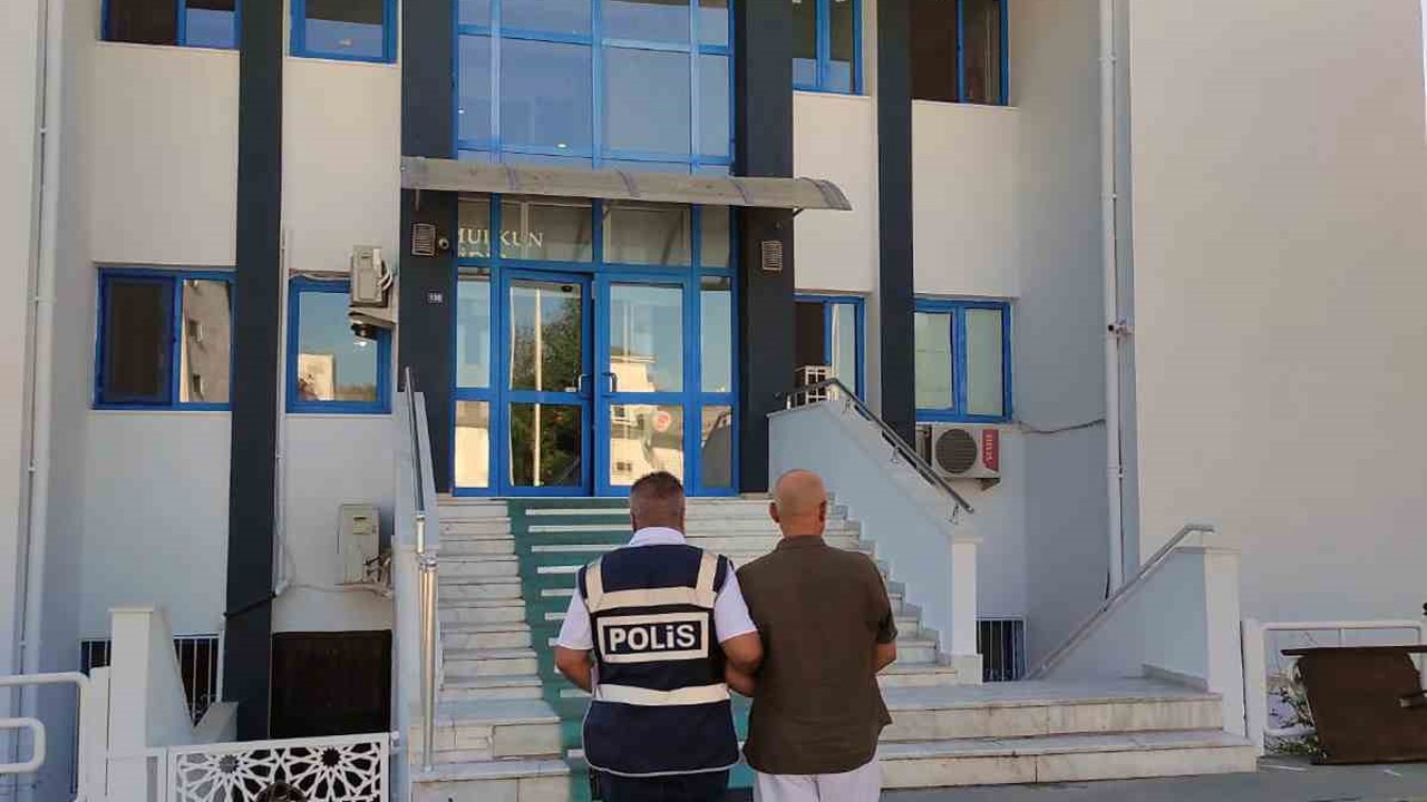 297 yıl 498 ay hapis cezası ile aranan şahıs yakalandı
