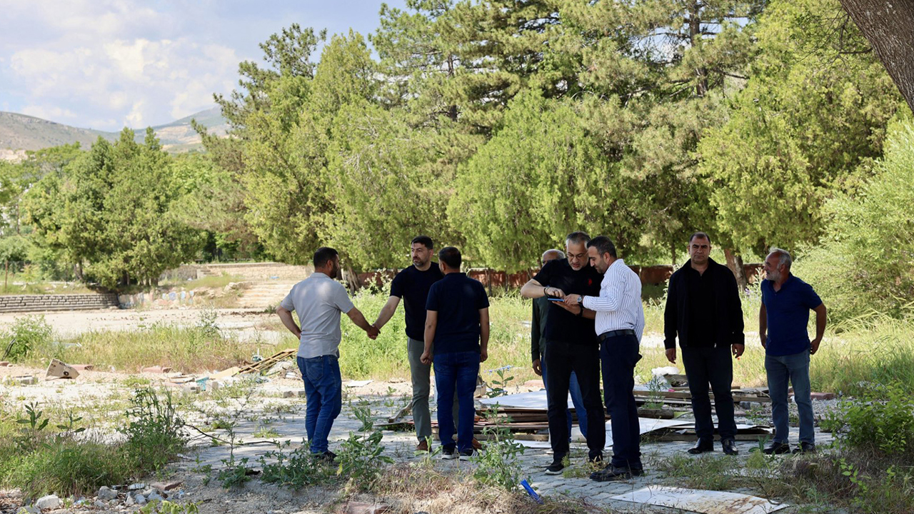 Akçadağ Belediye Başkanı Hasan Ulutaş, ilçeye kazandırılacak yeni belediye hizme