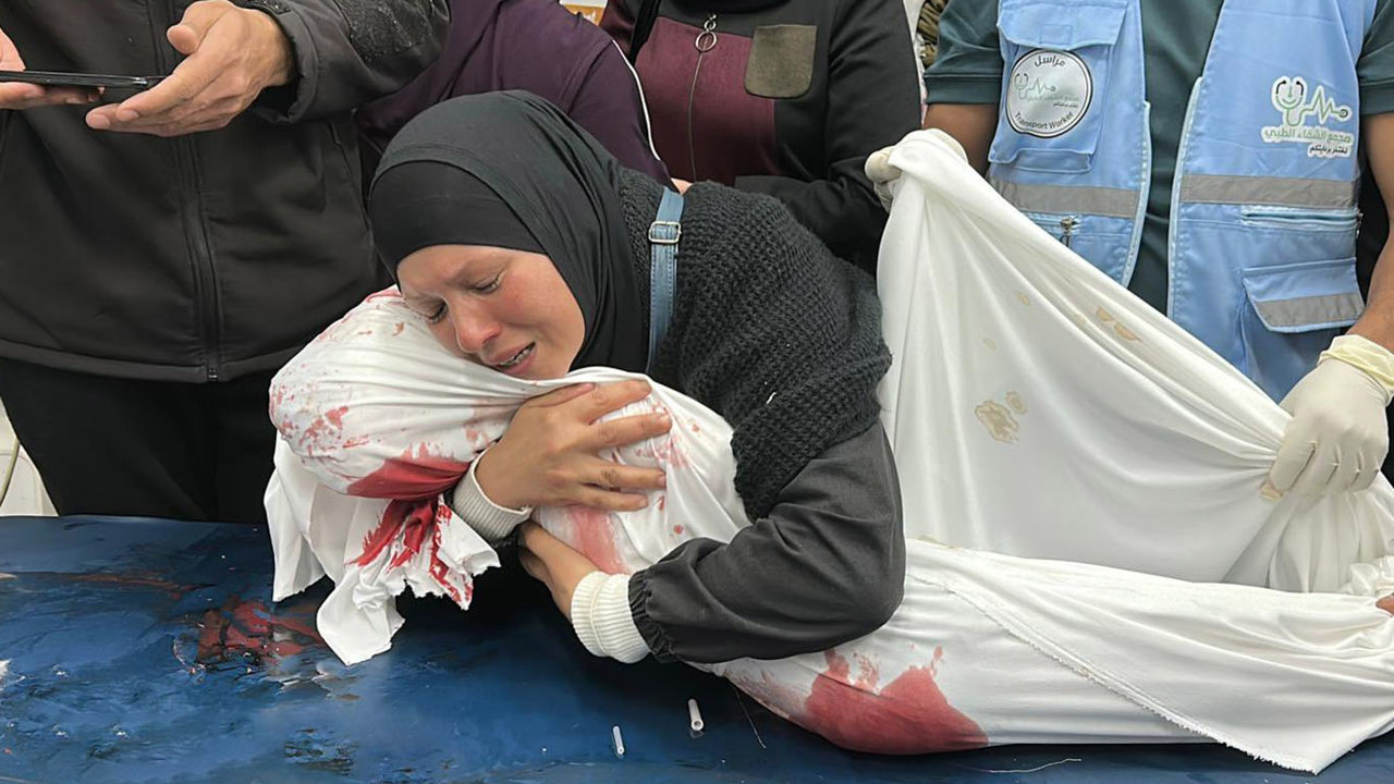 Gazze'de sistematik "soykırım": Her 6 saatte bir şehit