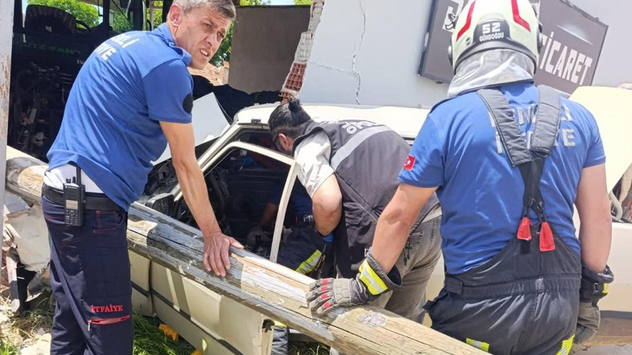 Denizli'de trafik kazası: 2 ölü