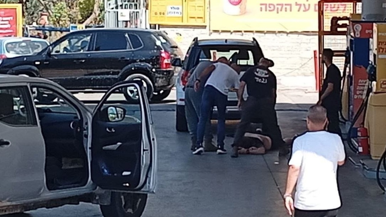 Batı Şeria'da silahlı eylem: Bir işgalci öldü, 5 yaralı