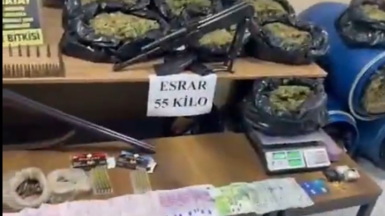 Hatay'da 55 kilogram kubar esrar ele geçirildi: 6 tutuklama