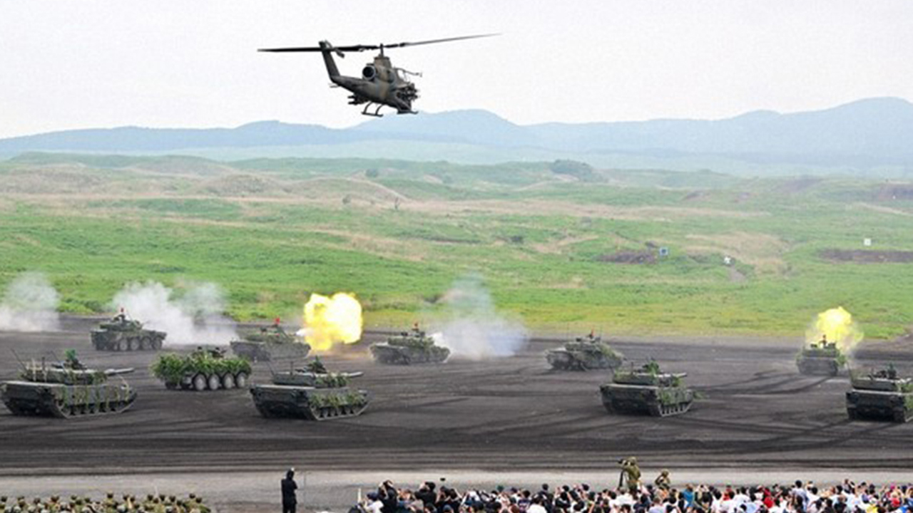 Japonya’da Fuji Ateş Gücü Tatbikatı düzenlendi