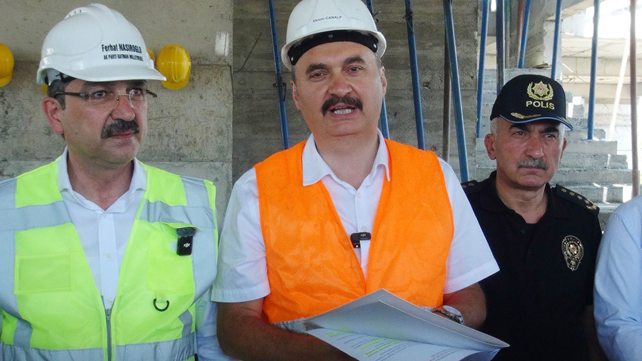 Vali Canalp: Uyuşturucuyu dağıtmaya devam edeceklerse gidecekleri yer hapishane olacaktır