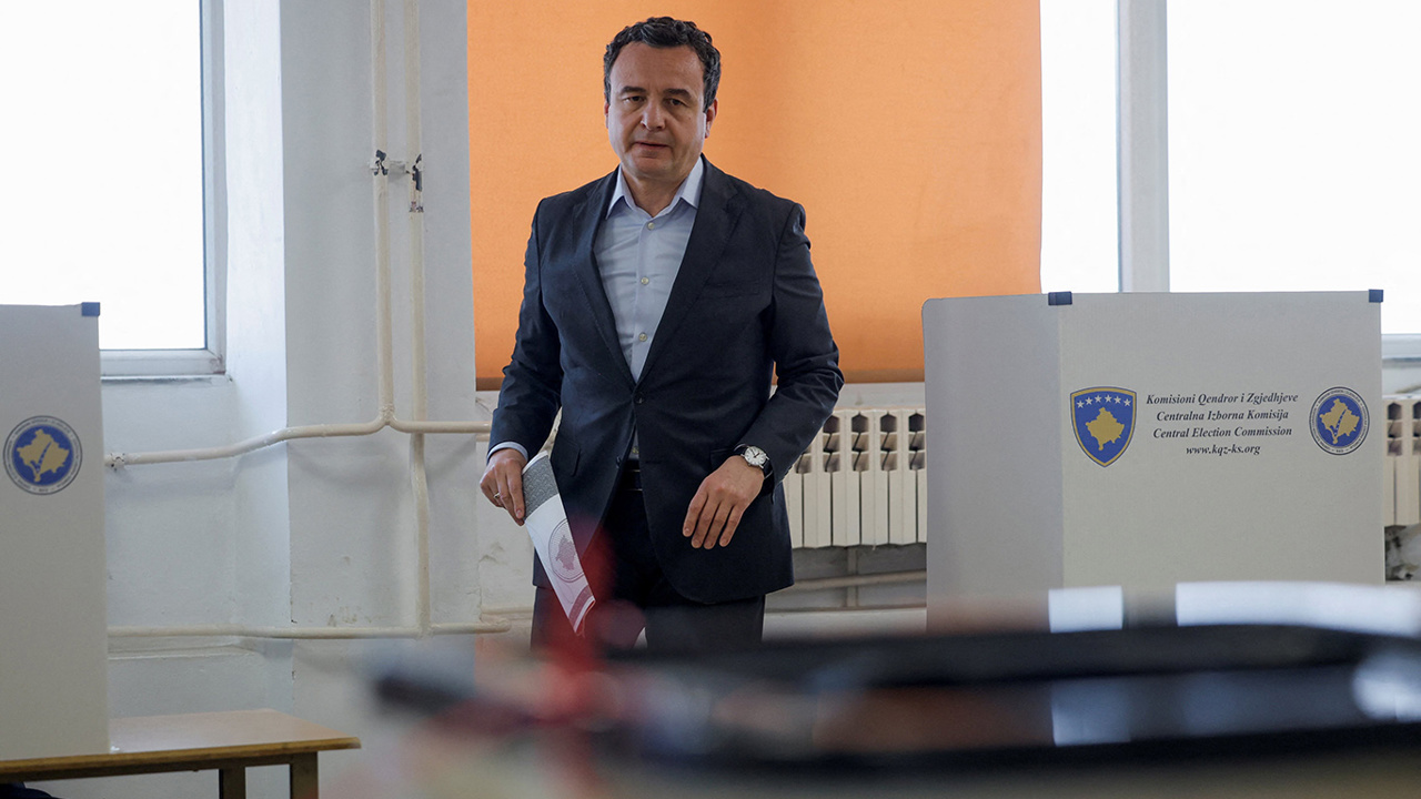 Kosova'da erken seçimi Başbakan Kurti’nin partisi kazandı