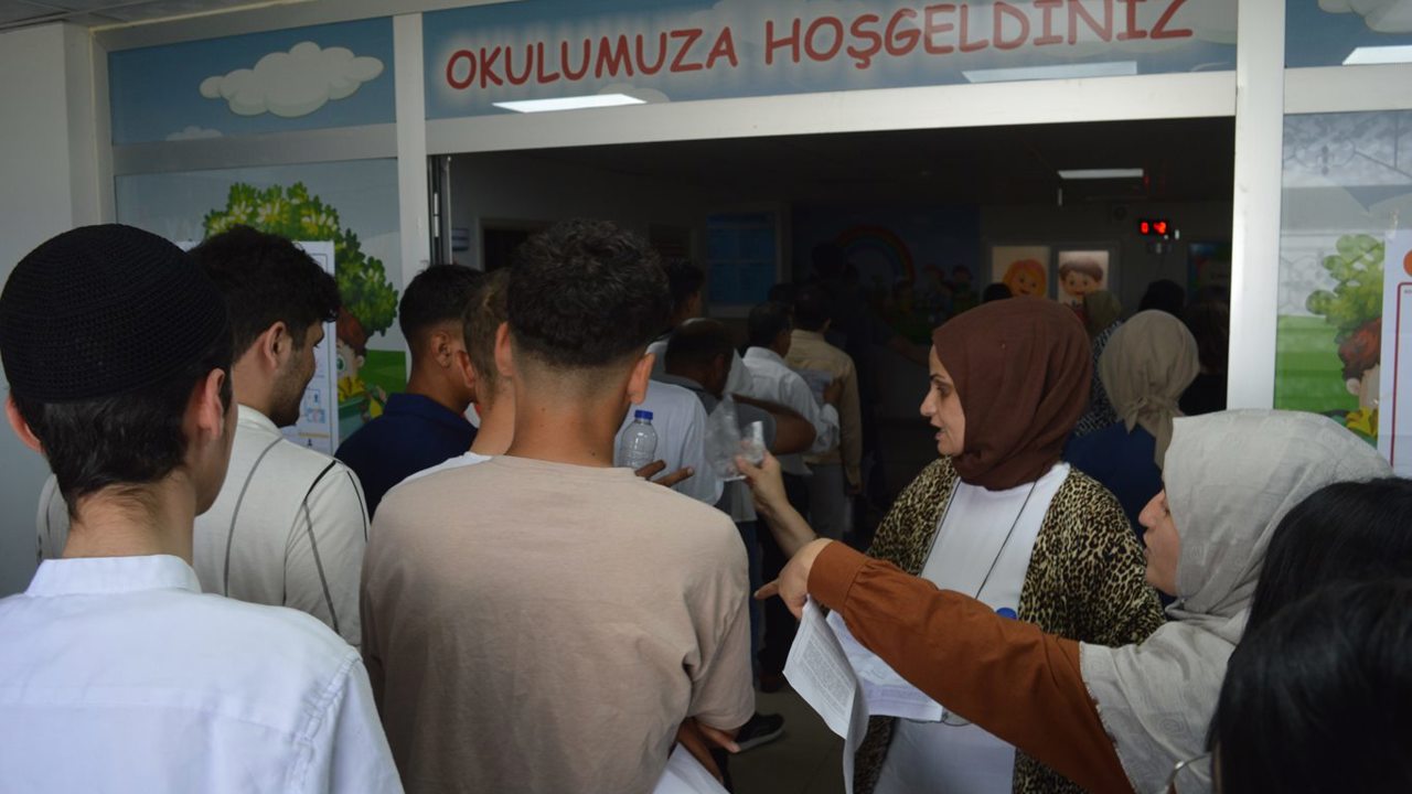 Dr. Orhan Ay: Aşırı kaygı öğrencinin bildiklerini unutmasına neden olabilir