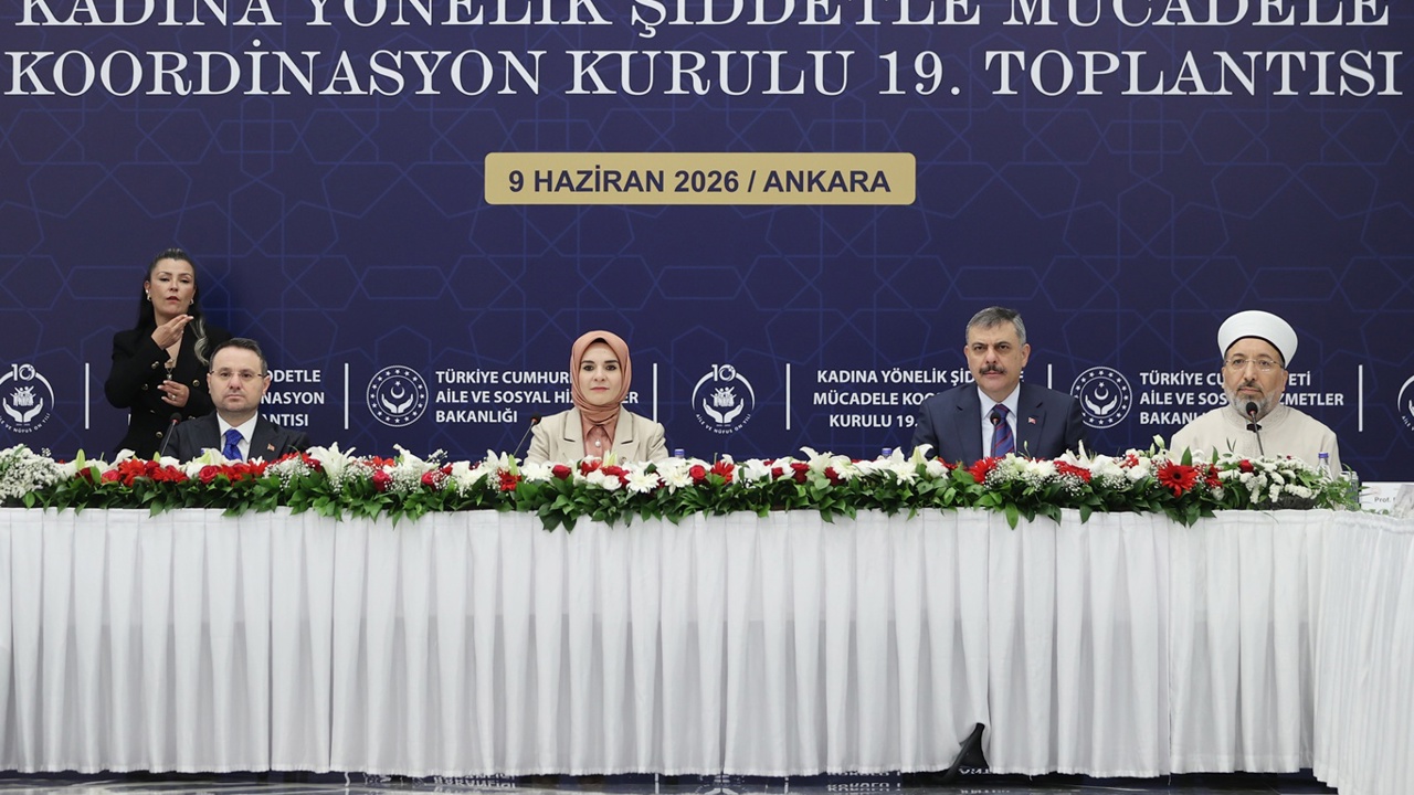 "İslam, kadını değersizleştiren her türlü düşünce ve anlayışı yasaklamıştır"