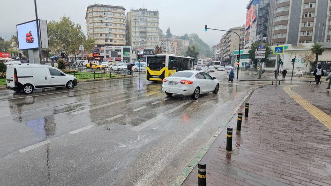 Meteoroloji'den çok sayıda il için sağanak yağış uyarısı