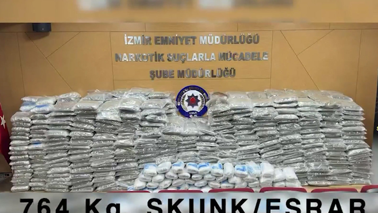 İzmir’de ortak uyuşturucu operasyonu: 764 kilogram skunk ele geçirildi
