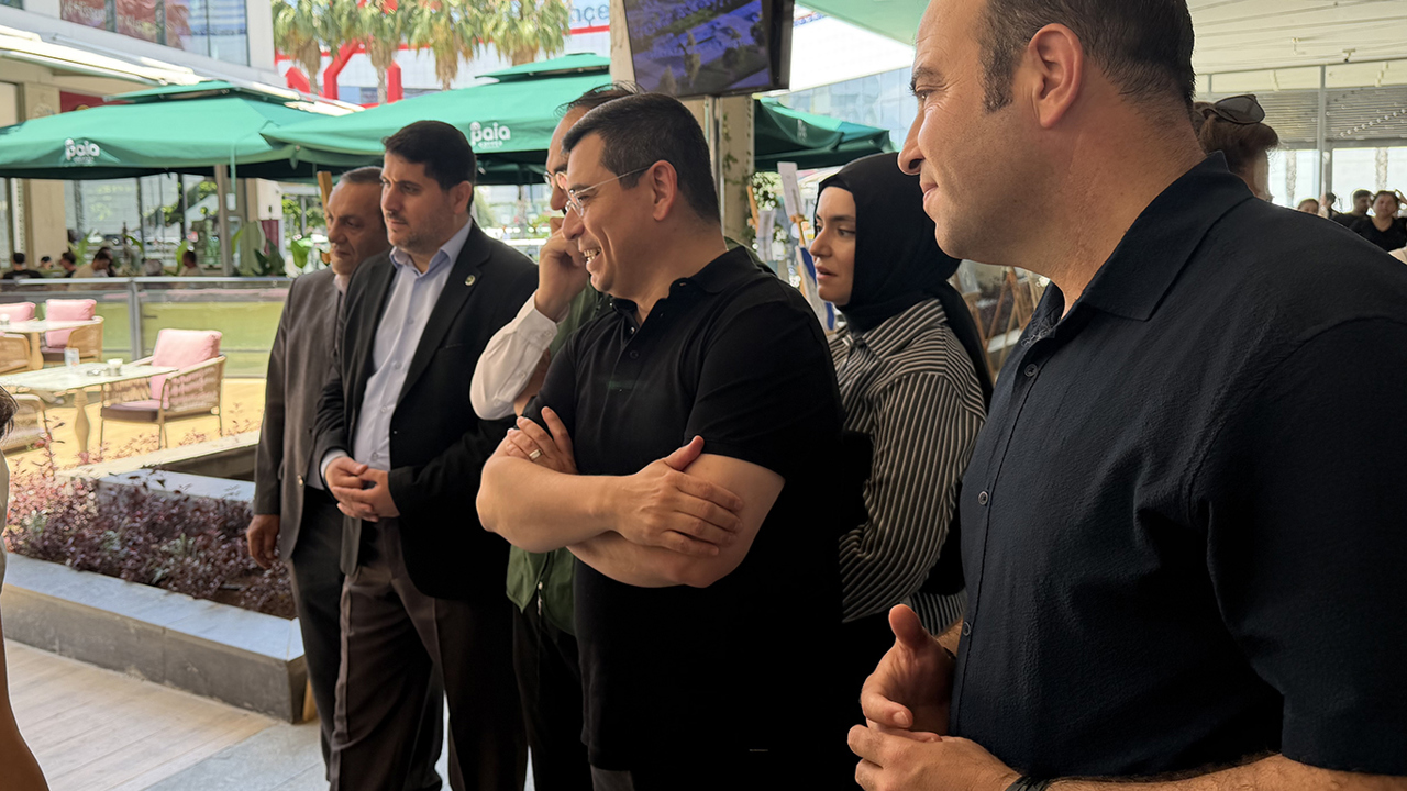 HÜDA PAR'dan Antalya'da bağımlılıkla mücadele sergisine ziyaret