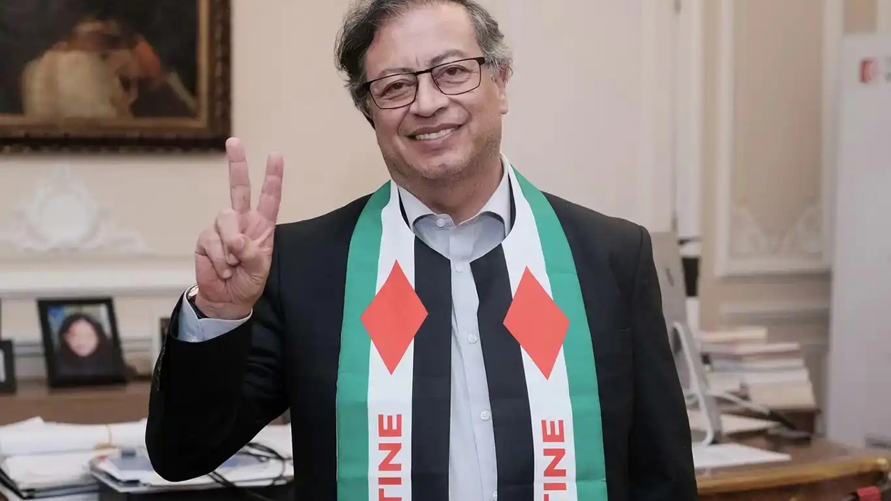 Kolombiya Devlet Başkanı Petro, siyonistleri "Nazi"lere benzetti