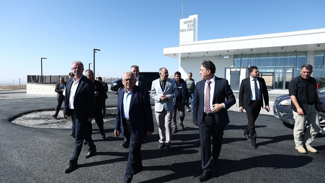 Başkan Büyükkılıç, 100 milyon TL’lik yatırımla Develi’ye kazandırılan Yeni Terminal Binasını inceledi
