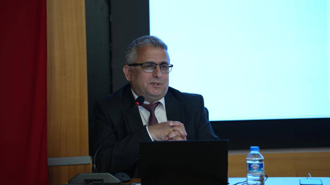 Malatya'da yönetici liderlik eğitim programında yapay zekâ ele alındı