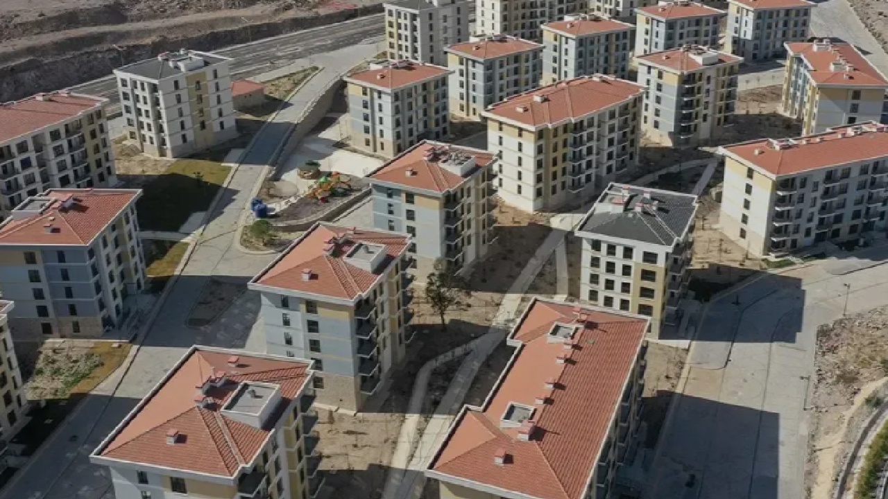 TOKİ'den İzmir'de kurasız konut satışı